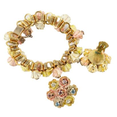 FANTAISIE
Bracelet et boucles d'oreilles...