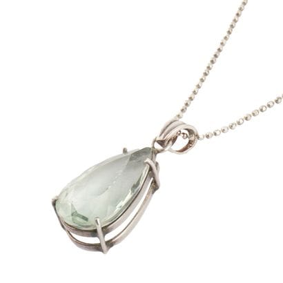 ARGENT / SILVER
Chaîne en argent et pendentif...