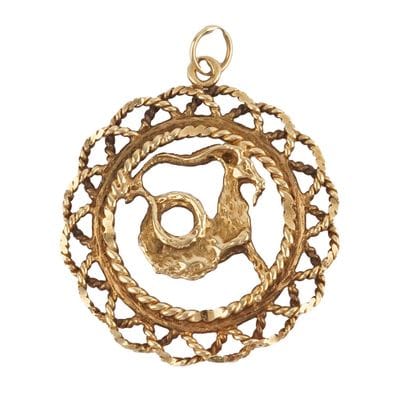 OR 10K / 10K GOLD
Pendentif en or jaune 10K.
Poids...