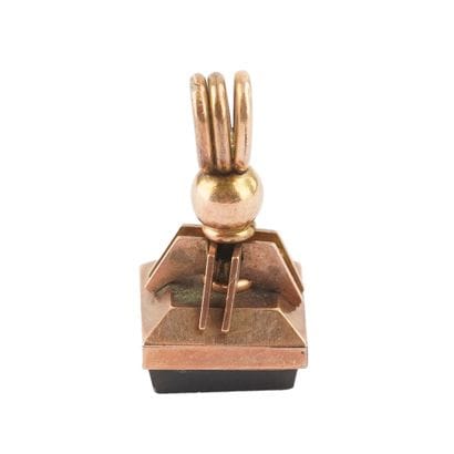 OR 10K / 10K GOLD SEAL
Sceau- breloque de...