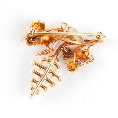 OR 14K, PERLES / 14K GOLD, PEALRS
Broche...