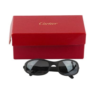 CARTIER
Lunettes de soleil Cartier
Boîte...
