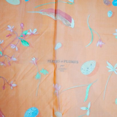 HERMÈS
Carré Hermès Mousseline 