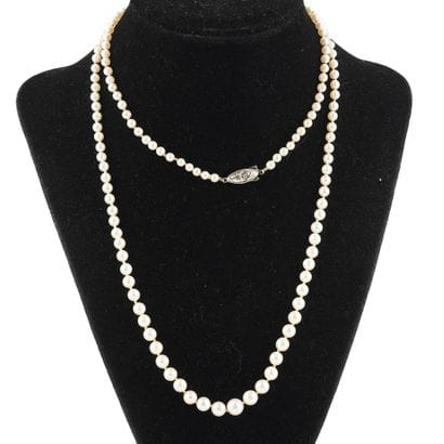 PERLES AKOYA
Collier composé de perles Akoya...