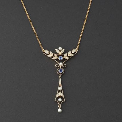 OR 14K , SAPHIRS, PERLES
Collier Art Nouveau...