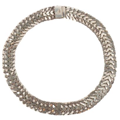 ARGENT / SILVER
Collier ras du cou en argent...