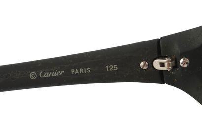 CARTIER
Lunettes de soleil Cartier
Boîte...