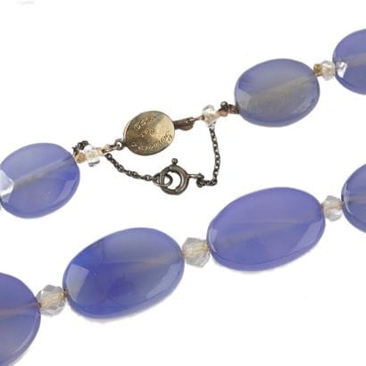 AGATE, OR 18K
Collier ras-du-cou composé...