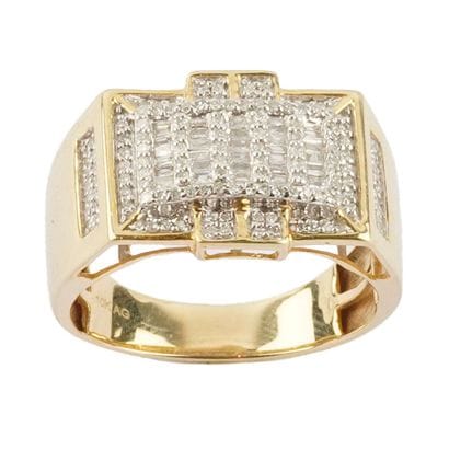 OR 10K / 10K GOLD
Bague en or jaune 10K sertie...