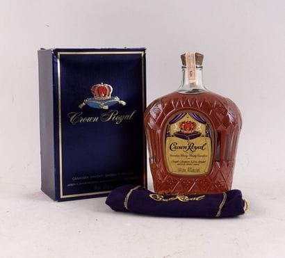 Seagram's Crown Royal De Luxe Canadian Whisky...