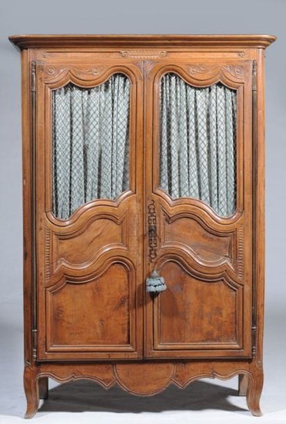 ARMOIRE du XVIIIe en bois naturel à décor...
