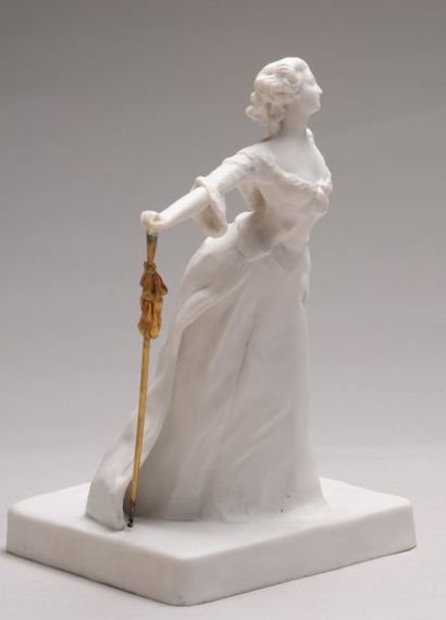 SÈVRES Figurine en biscuit représentant une...
