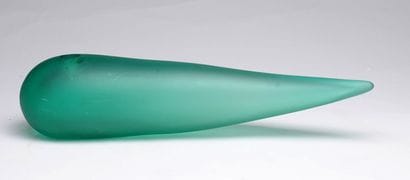 Philippe STARCK (1949-)
Vase Daum vert, 1988...