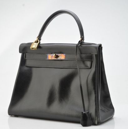 HERMÈS - KELLY
HERMES. Sac modèle KELLY en...