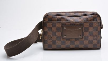 LOUIS VUITTON - MADE IN SPAIN Petit sac bandoulière...