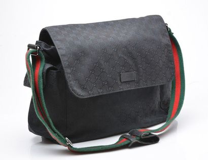 GUCCI Sac à bandoulière en tissu Monogram...