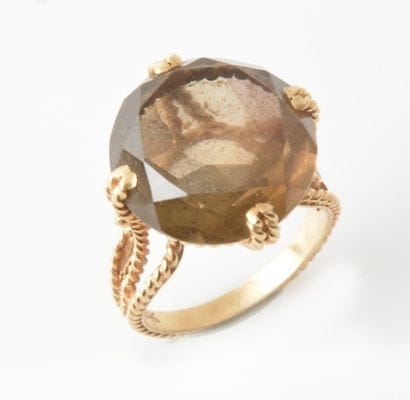 OR 14K ET QUARTZ
Bague en or jaune 14K sertie...
