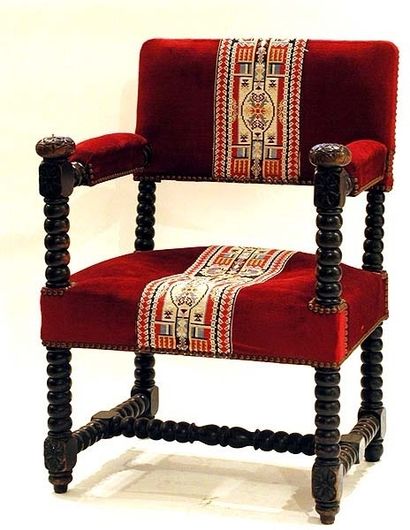 FAUTEUIL - STYLE LOUIS XIII
Fauteuil de style...