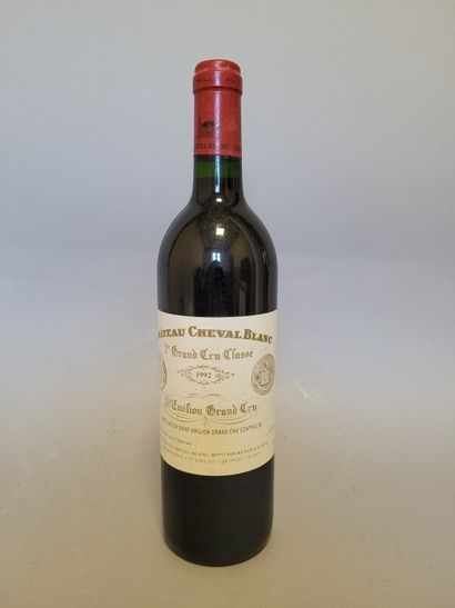 1 blle Ch. CHEVAL BLANC Saint-Emilion 1992...