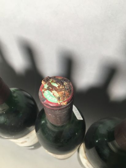 13 blles Ch. MARGAUX Margaux 1972 - 7 mi-épaule...