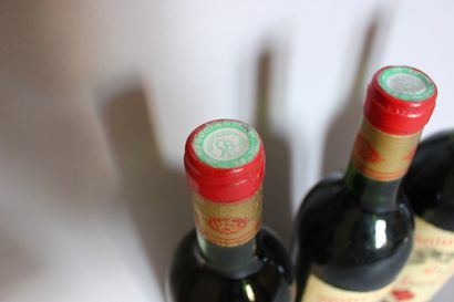 3 blles Ch. LA CHAPELLE-LESCOURS Saint-Emilion...