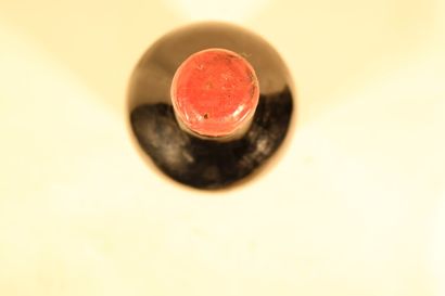 1 dble mag Ch. D'HANTEILLAN Haut-Médoc 1976...