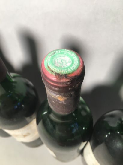 13 blles Ch. MARGAUX Margaux 1972 - 7 mi-épaule...