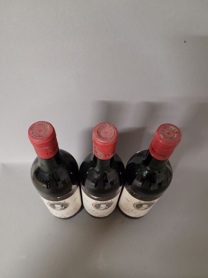 3 blles Ch. BARONAT Saint-Emilion 1966 -...