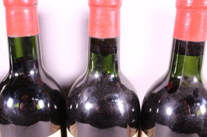 6 blles Ch. BOUSCAUT Graves 1979 haute épaule...