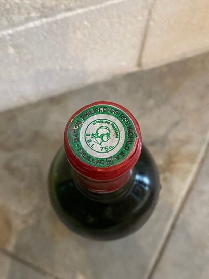 1 blle Ch. MOUTON ROTHSCHILD - Pauillac 1979...