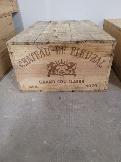 12 blles Ch. DE FIEUZAL Graves 1979
