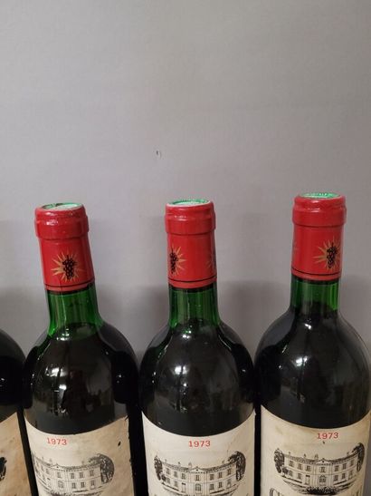 12 blles Ch. LIVERSAN Haut-Médoc 1973