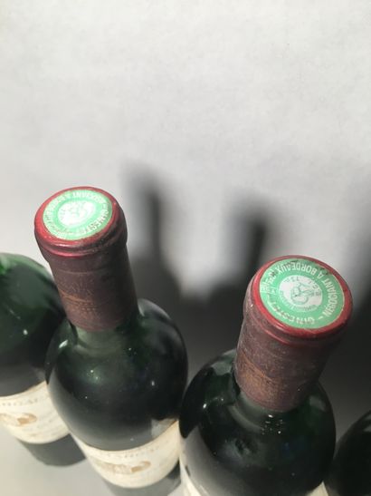 13 blles Ch. MARGAUX Margaux 1972 - 7 mi-épaule...
