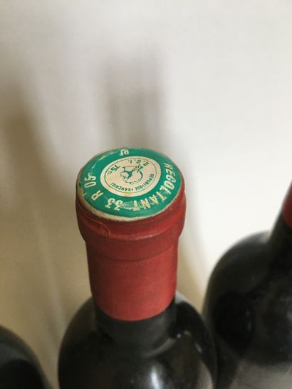 3 blles Ch. POUJEAUX Moulis-en-Médoc 1979...