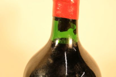 1 dble mag Ch. D'HANTEILLAN Haut-Médoc 1976...