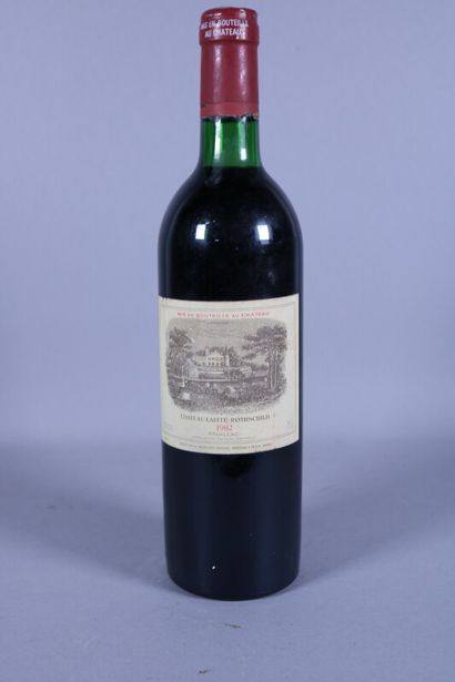 1 blle Ch. LAFITE ROTHSCHILD Pauillac 19...