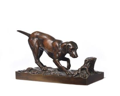 Chien d’arrêt Épreuve en bronze patiné, signée,...