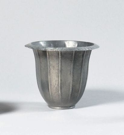 GEORGES CAPON (c.1880-1922) Vase tulipe à...