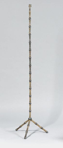 TRAVAIL DES ANNEES 1960 Lampadaire tripode...