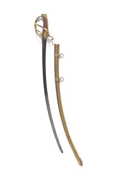 Sabre d’enfant modèle à la chasseur. Poignée...