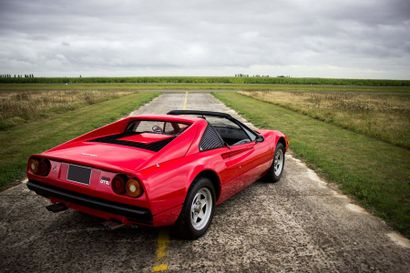 1981FERRARI 308 GTSI
Numéro de série ZFFAA02A5B0034771

Peinture...