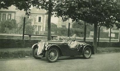 1934 DARMONT V Junior
Serial number 1576

Rare...