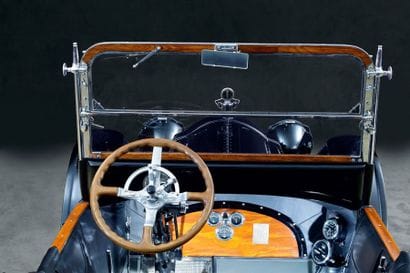 1917 PACKARD Twin-Six V12
Runabout body 

Serial...
