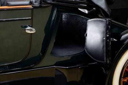 1917 PACKARD Twin-Six V12
Runabout body 

Serial...