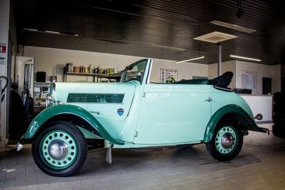 c1935 ROSENGART LR4N2 Cabriolet
Serial number...