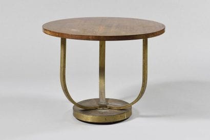 WORK IN THE MODERNIST TASTE Pedestal table...