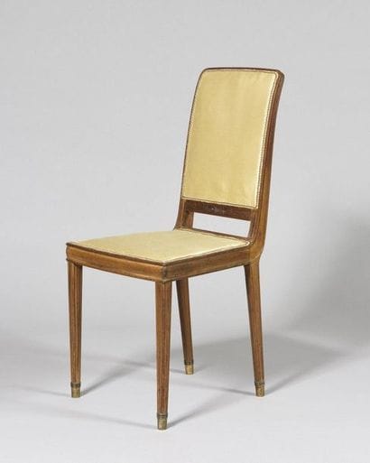 WORK OF THE 1920S
Moulded mahogany chair...