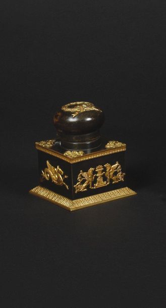 Desk set including : -Inkwell in burnished...