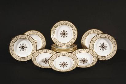 Sèvres Suite of thirteen porcelain soup plates...