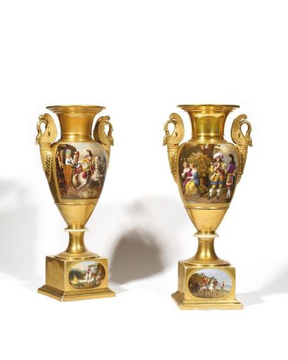PARIS Pair of baluster-shaped vases resting...